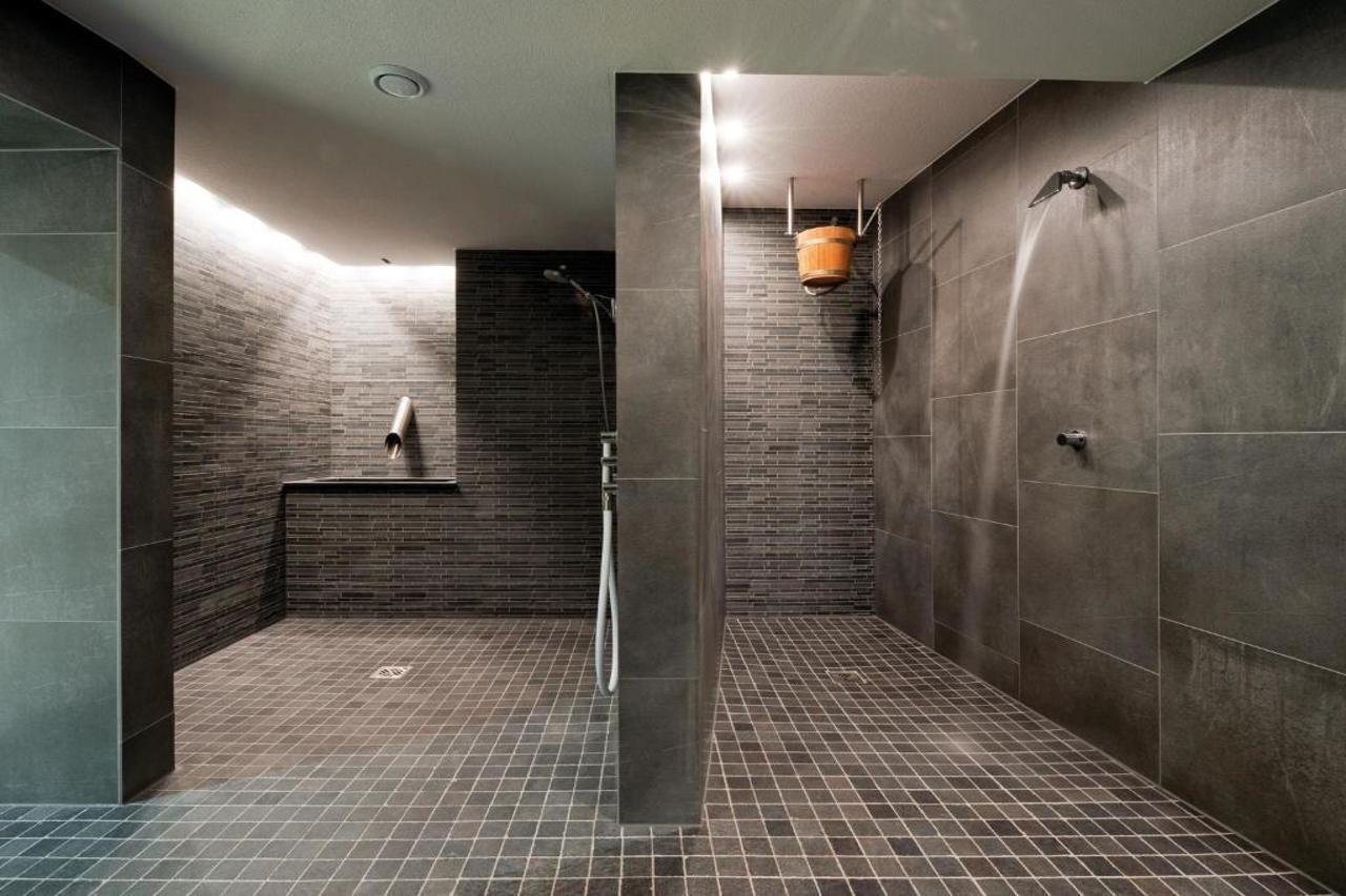 A-Rosa Ifen Hotel Kleinwalsertal Hirschegg  Εξωτερικό φωτογραφία A shower