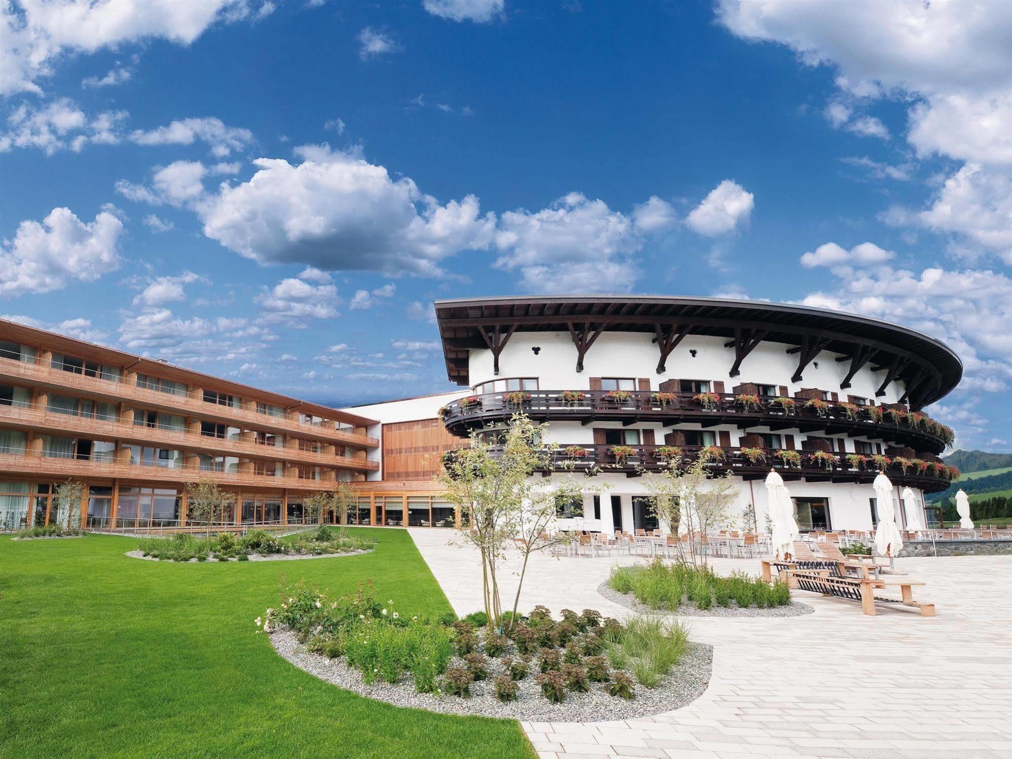 A-Rosa Ifen Hotel Kleinwalsertal Hirschegg  Εξωτερικό φωτογραφία The Hotel Axelmannstein